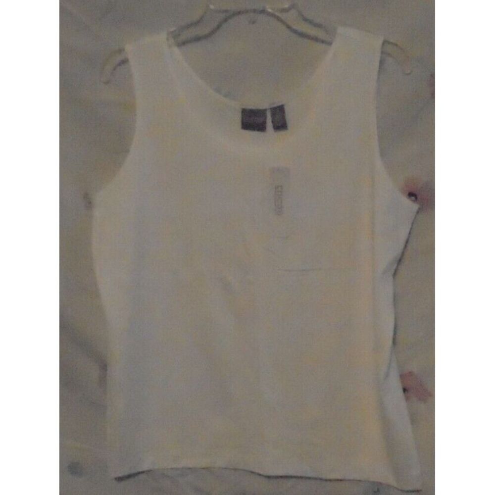 NWT Chico's Sleeveless top White Size M/L